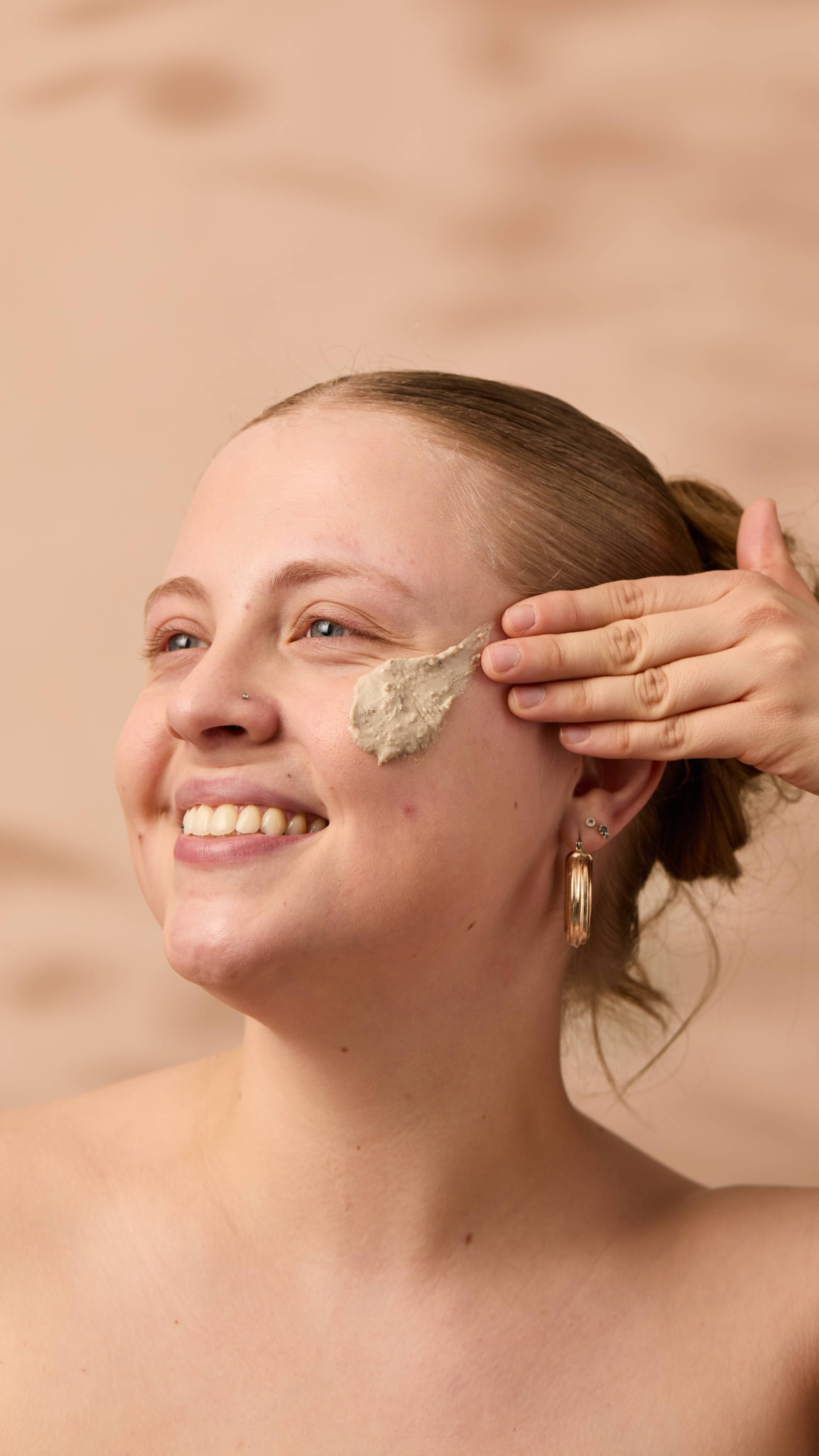 83514CF4-6E77-A4E2-5030-1597FF1043D2