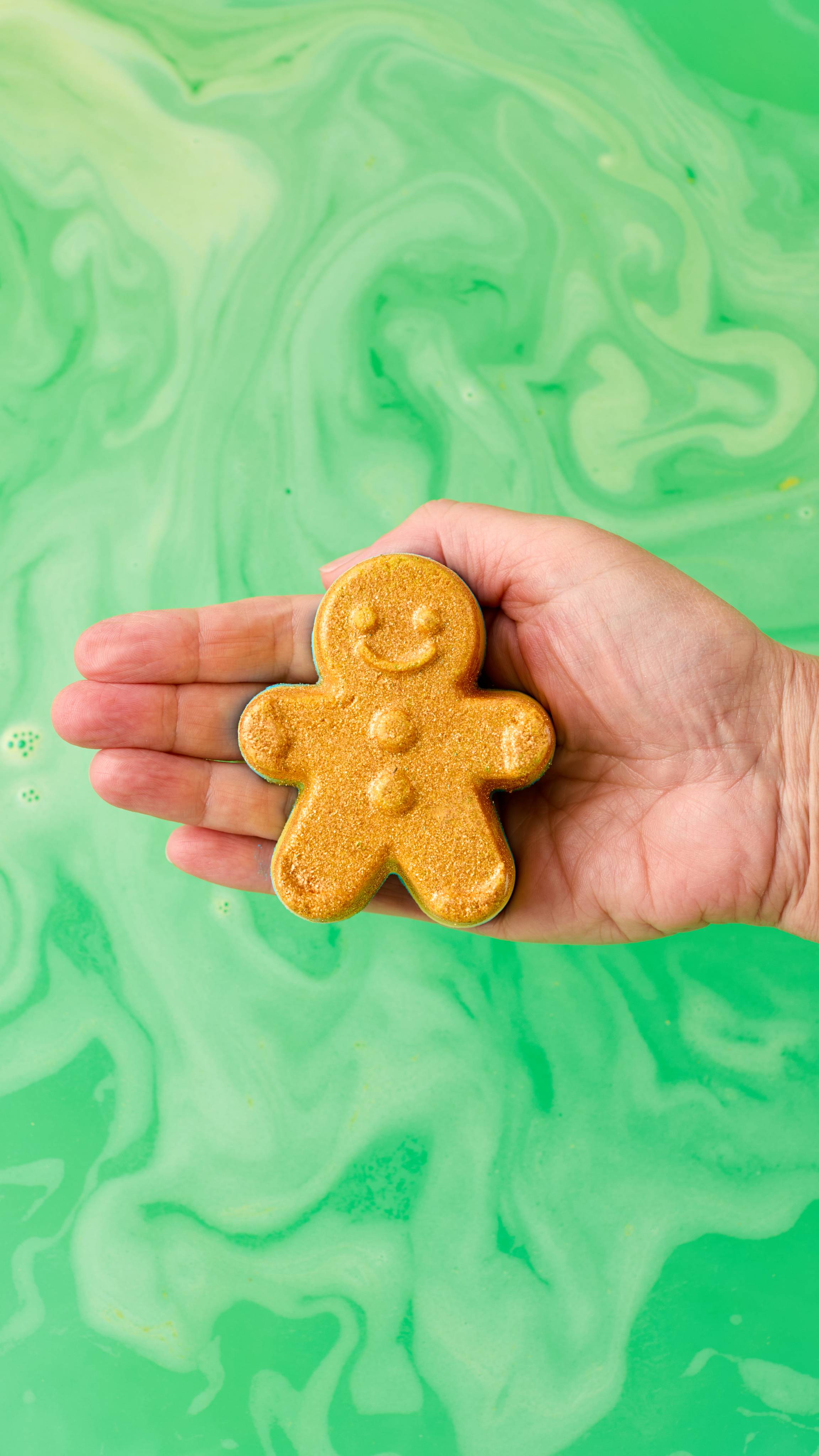 8878D2FD-604E-4B5C-1560-79247E5BB012